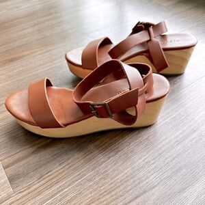 Nisolo Cognac Wedges